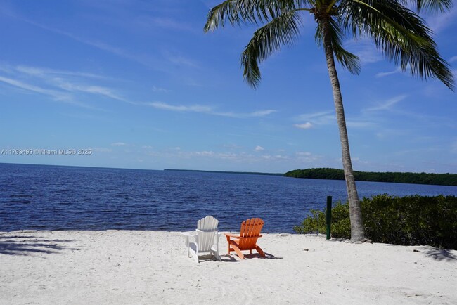 Foto del edificio - 6206 Paradise Point Dr