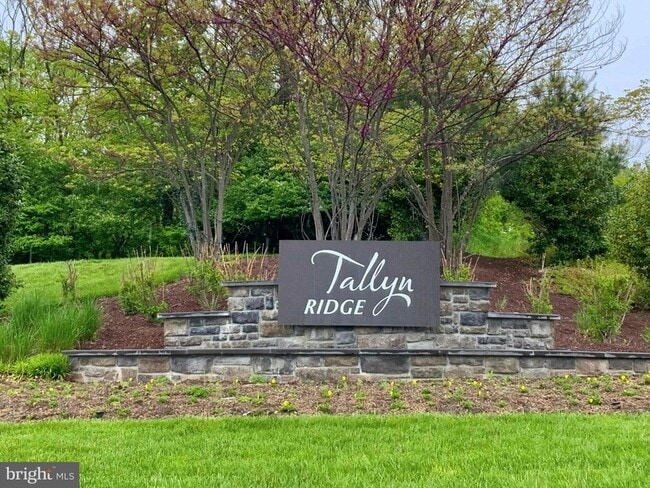 Foto del edificio - 5763 Hawk Ridge Rd