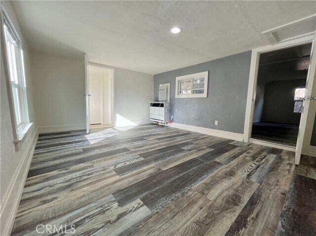 Foto del edificio - 12911 Douglas St