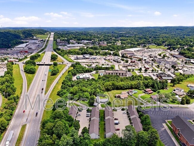 Building Photo - 120 Mt Vernon Ln