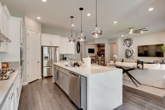 Building Photo - 165 Springbough Ln