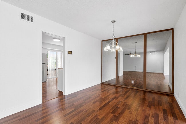 Foto del edificio - 6612 Spring Bottom Way