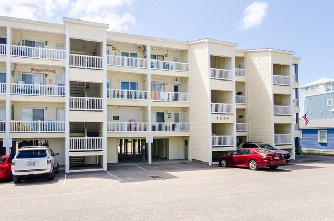 Building Photo - 1004 Carolina Beach Ave S