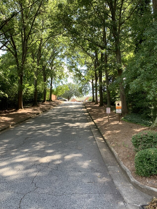Primary Photo - 2165 S Milledge Ave