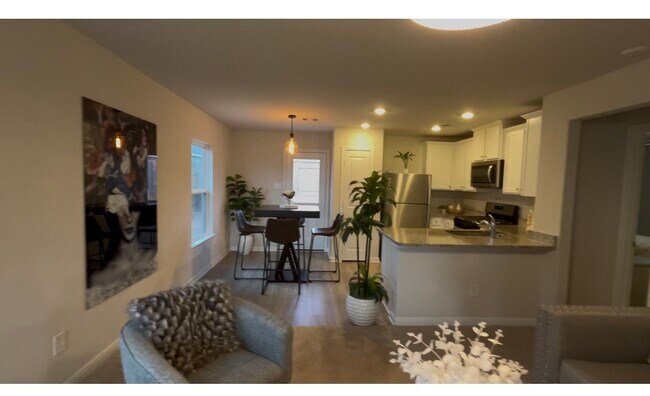 Building Photo - 16351 Sweet Grv Dr