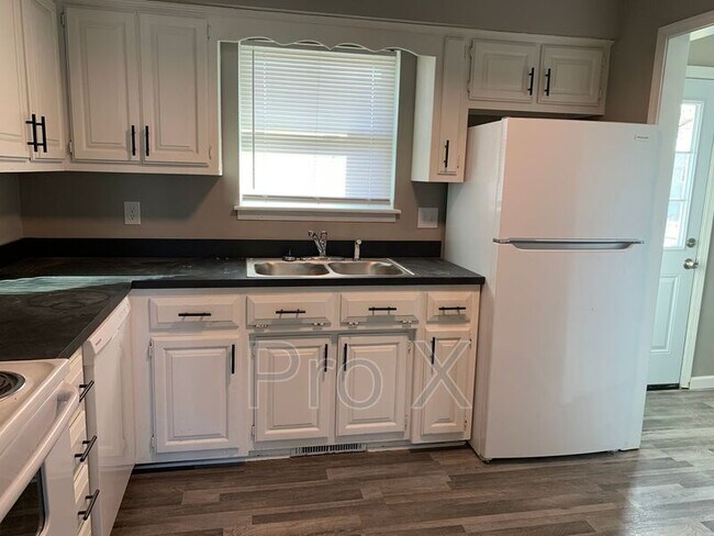 Foto del edificio - 3028 W 15th St