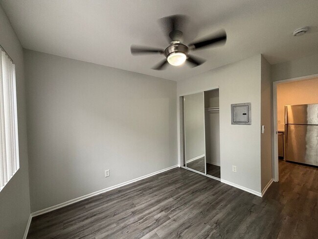 Interior Photo - 226 South Serrano