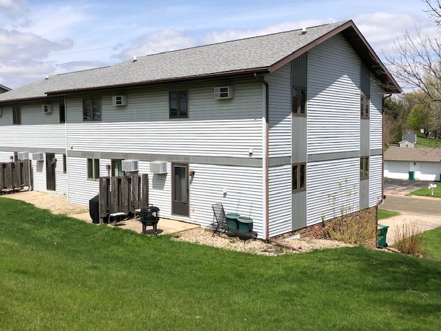 Building Photo - 1361 Field Ct