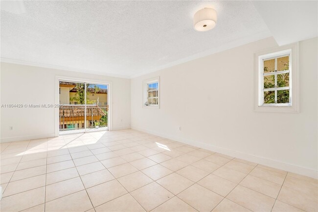 Building Photo - 8500 SW 109th Ave