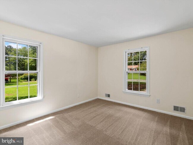 Foto del edificio - 7113 Judith Ave