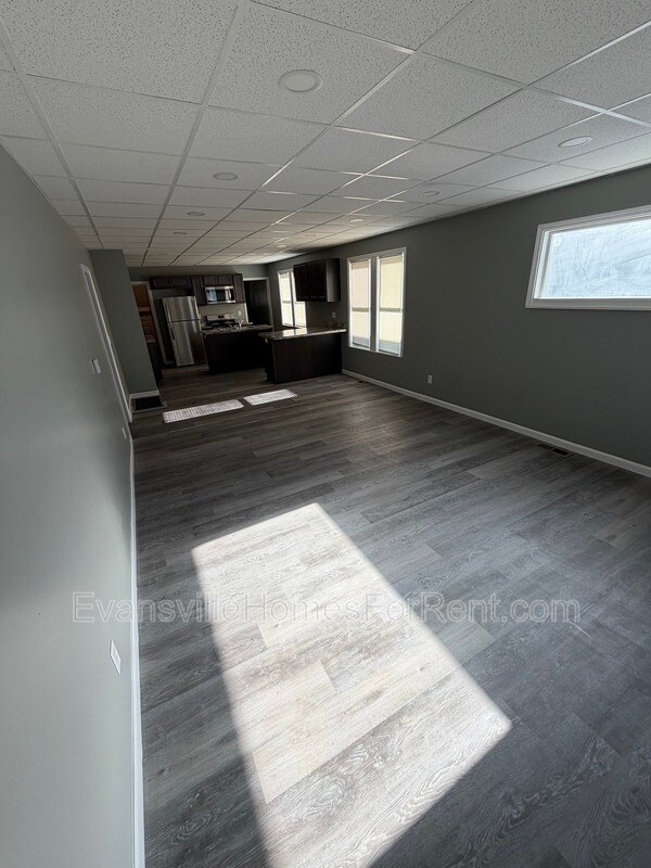 Foto del edificio - 918 S Barker Ave