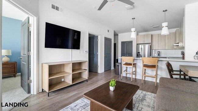 Building Photo - 2800 Milan Ct