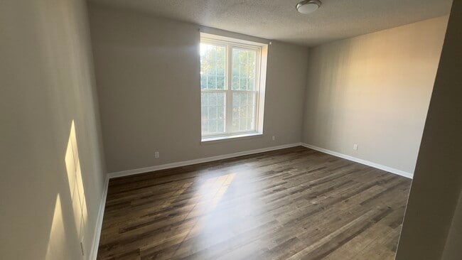 Building Photo - 27 Hege Drive