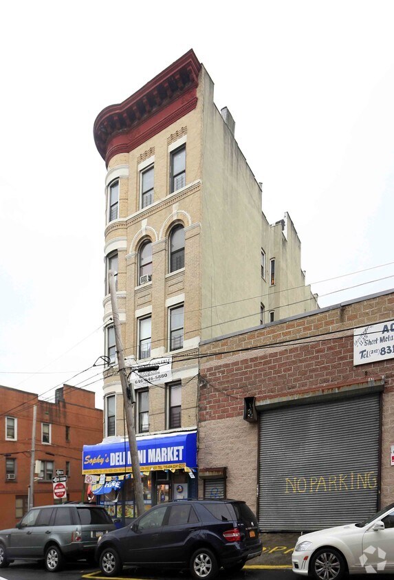 Foto del edificio - 15 Gouverneur Pl