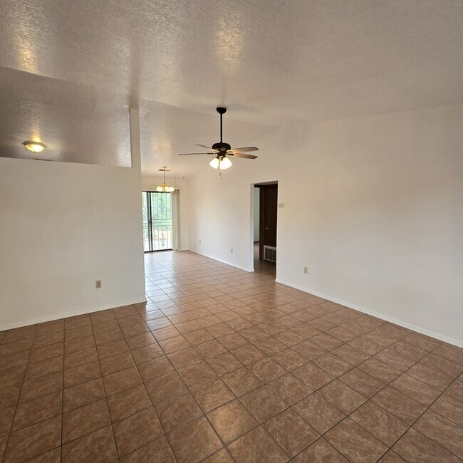 Foto del edificio - 1252 Cortez Dr SW