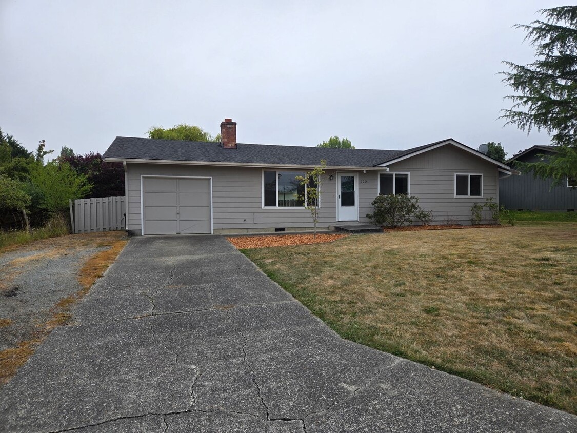 Primary Photo - 3 Bedroom 1 bath