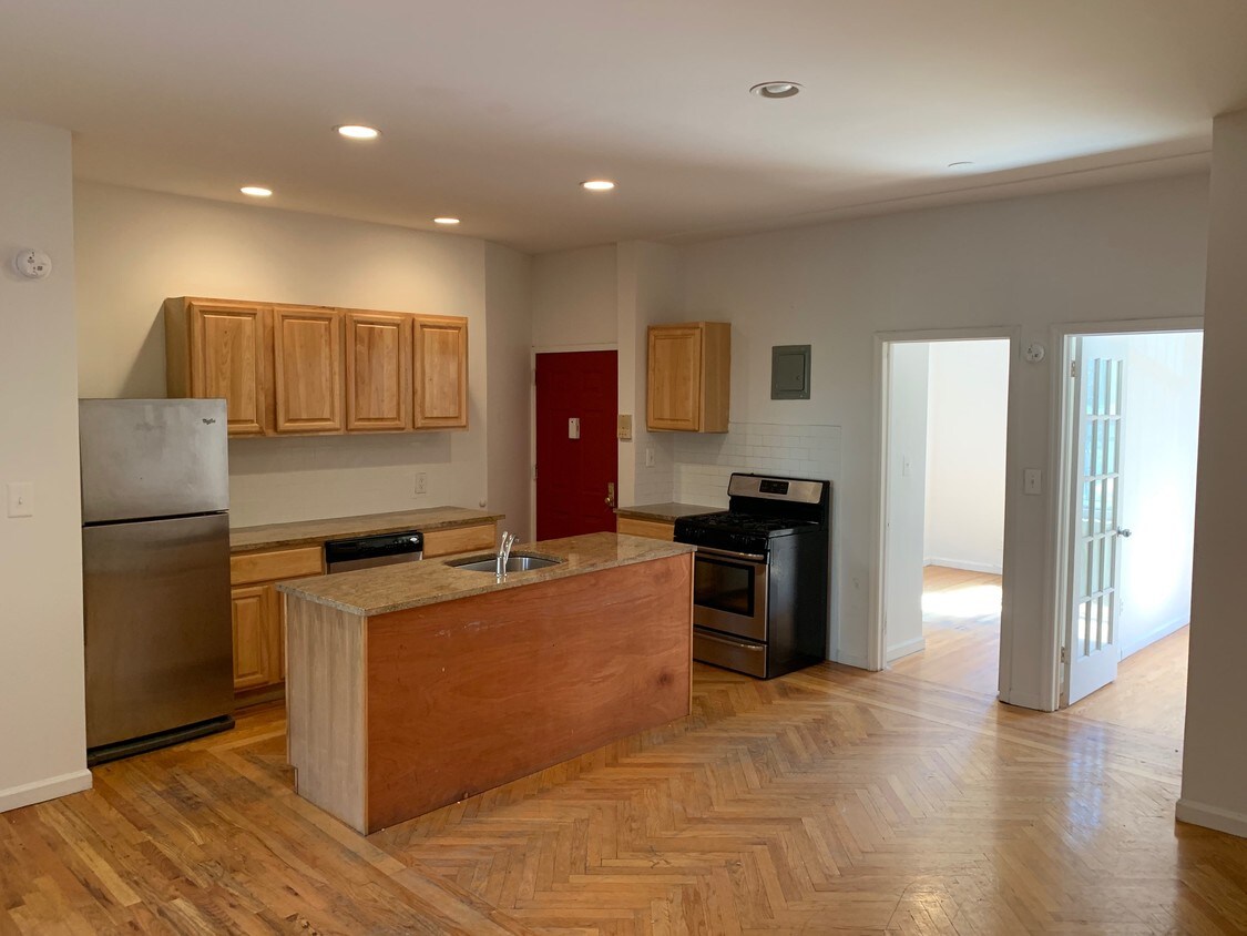 Foto principal - 205 Jackson St