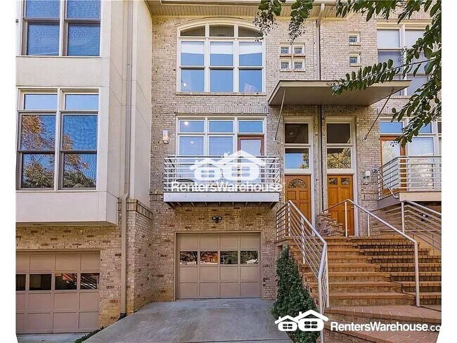 Building Photo - 1329 Peachtree View NE
