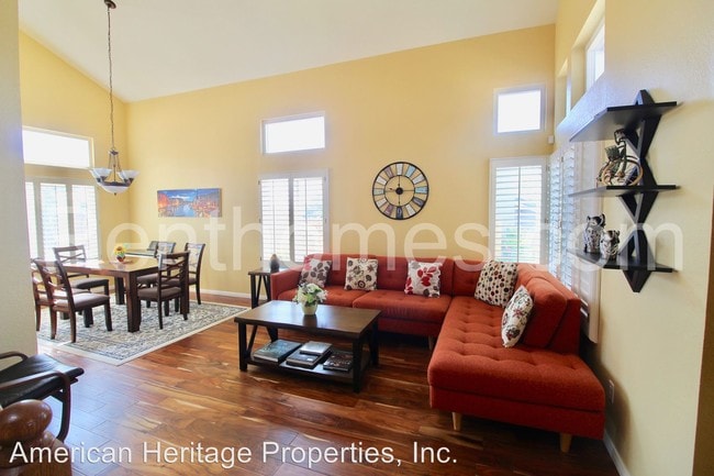Foto del edificio - 4 br, 3 bath House - 10715 Frank Daniels Way