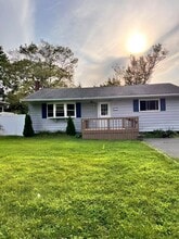 Building Photo - 46 Tangier Dr