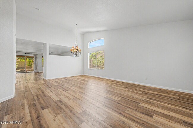 Foto del edificio - 16148 N 157th Dr