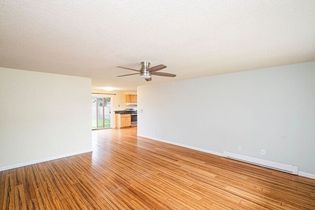 Foto del edificio - 7415 SE Center St