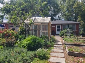 Building Photo - 7917 Hale Way