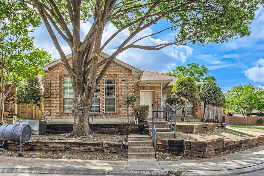 Foto principal - 704 Ashbrook Dr