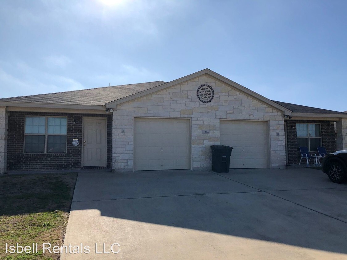 1306 Loyal Ln, Killeen, TX 76549 Room for Rent in Killeen, TX