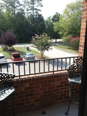 Building Photo - 14720 Village Square Pl