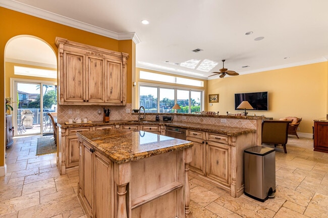 Foto del edificio - 580 Admirals Way