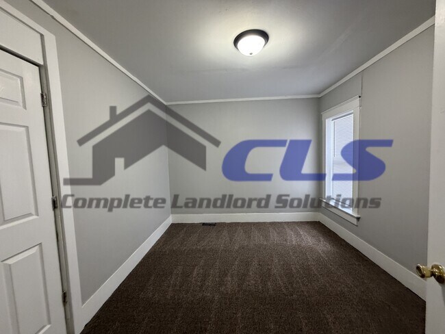 Foto del edificio - 36 Gilbert Ave