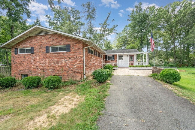 Foto del edificio - 4311 Ferry Landing Rd