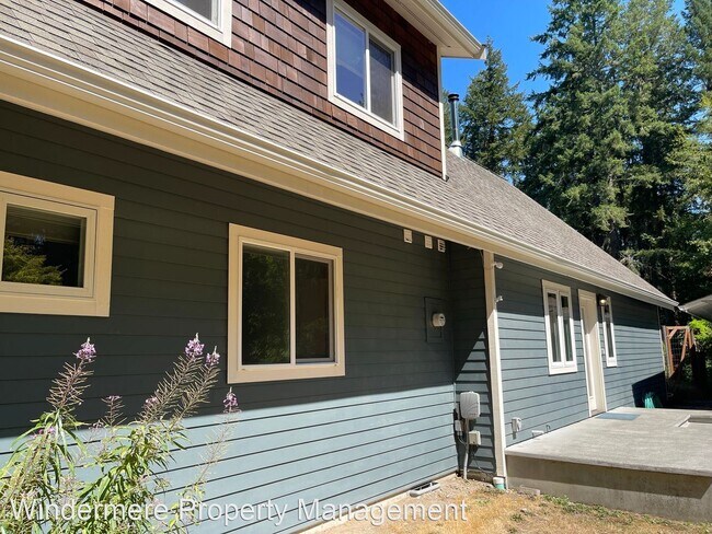 Building Photo - 4 br, 2.5 bath House - 9810 Day Road