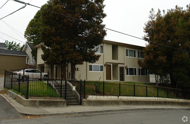 Foto del edificio - 817 Santa Clara St