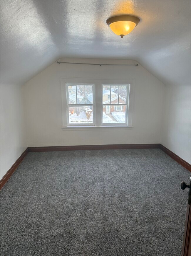 Foto del edificio - 216 S Ash St