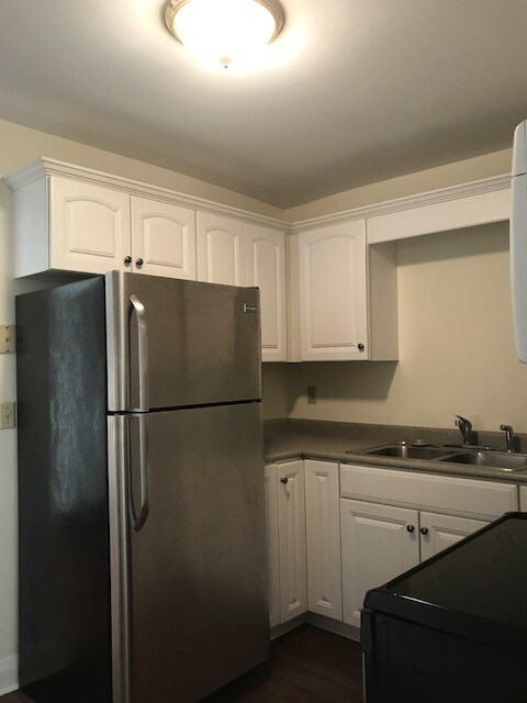 Foto principal - 624 S Main St