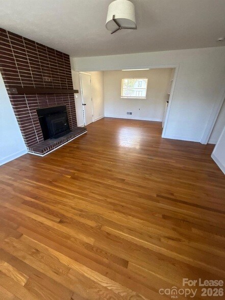 Foto del edificio - 104 Stowe Rd