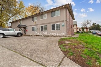 Building Photo - 3283 SW 126th Ave