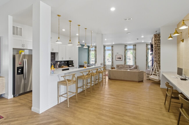 Foto del edificio - Monarch on East Broad