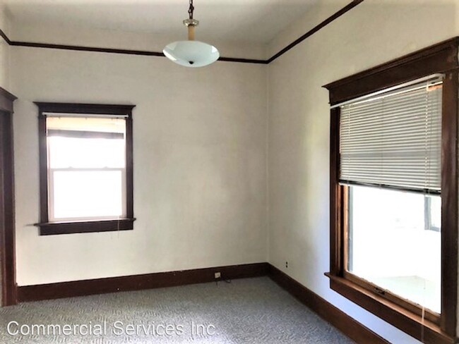 Building Photo - 3 br, 1.5 bath House - 832 S DAVID