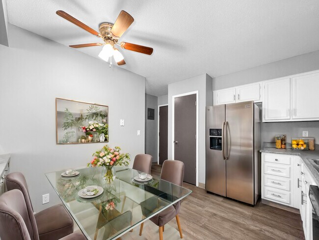 Área de comedor - Trilein Village Apartments