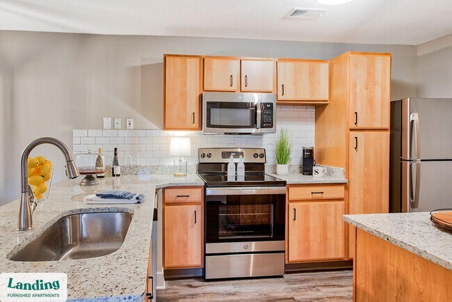 Building Photo - 400 Legends Terrace Dr