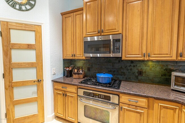 Building Photo - 1259 Tipperary Dr