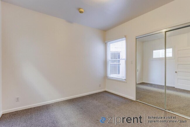 Building Photo - 383 7th Ave