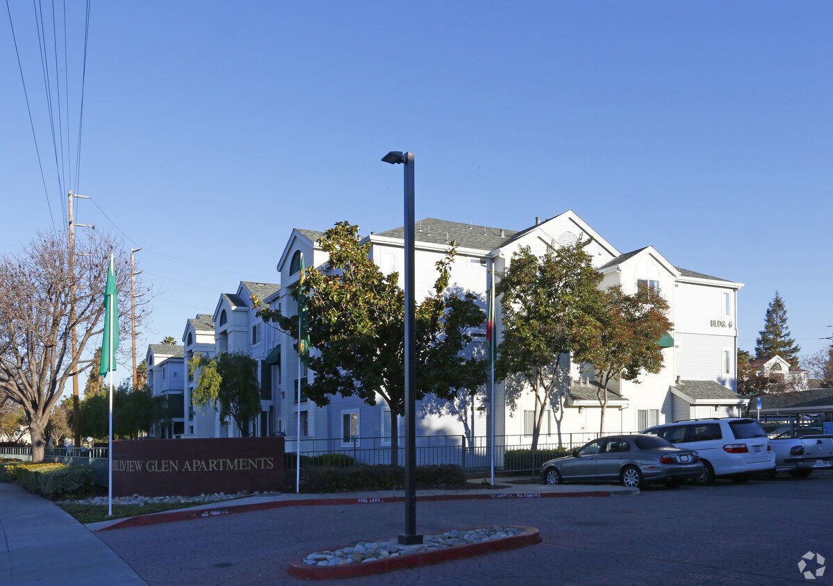 Foto del edificio - Hillview Glen Apartments