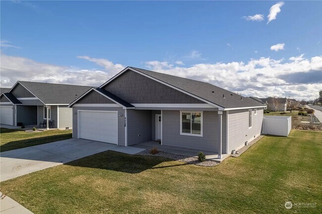 Building Photo - Pet Friendly Newer Construction Home!