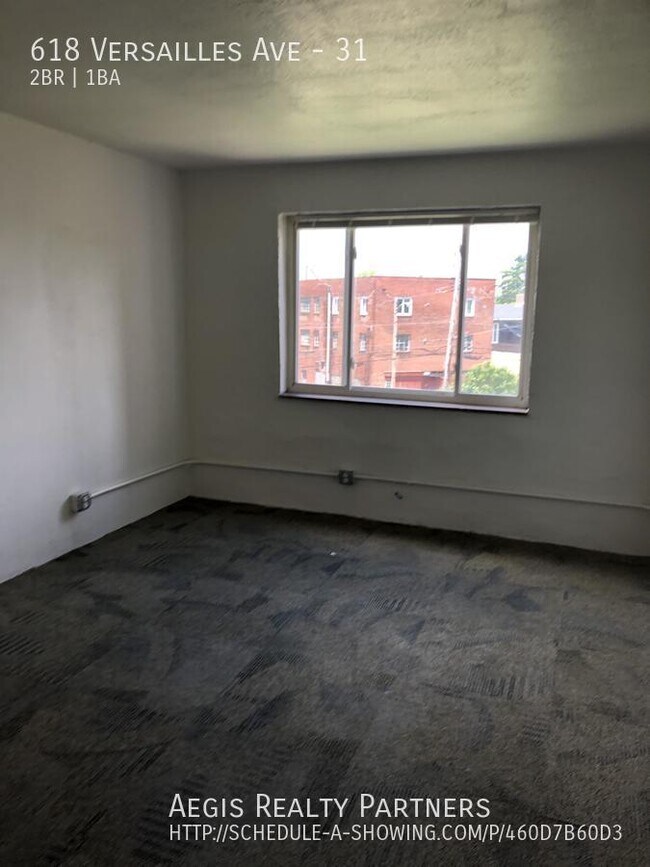 Interior Photo - 618 Versailles Ave