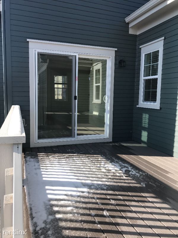Building Photo - 2 br, 3 bath Townhome - 302 Zeppelin Way