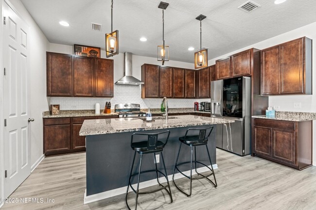 Building Photo - 1861 Amberly Dr